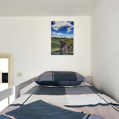 Central Beach Apartment Саранда Экстерьер фото