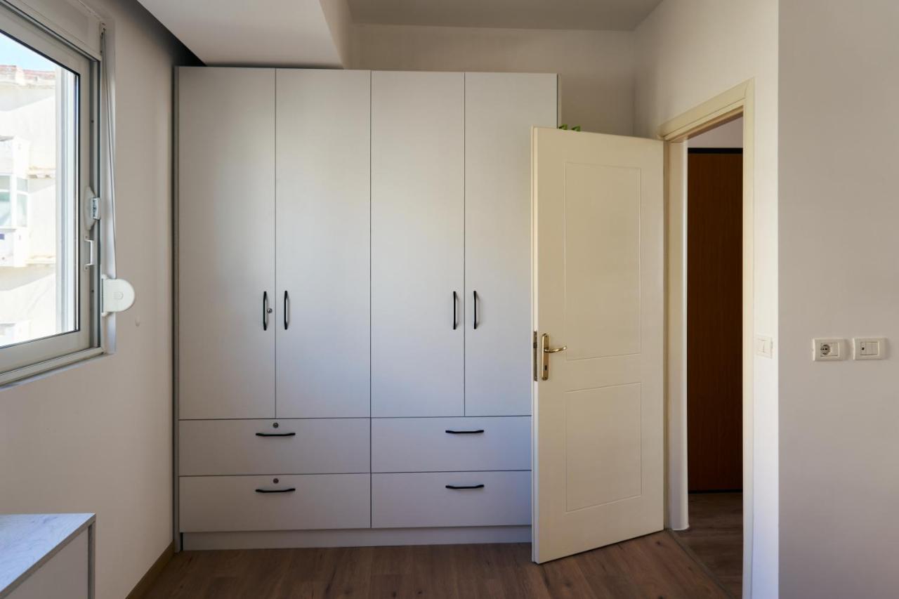 Central Beach Apartment Саранда Экстерьер фото