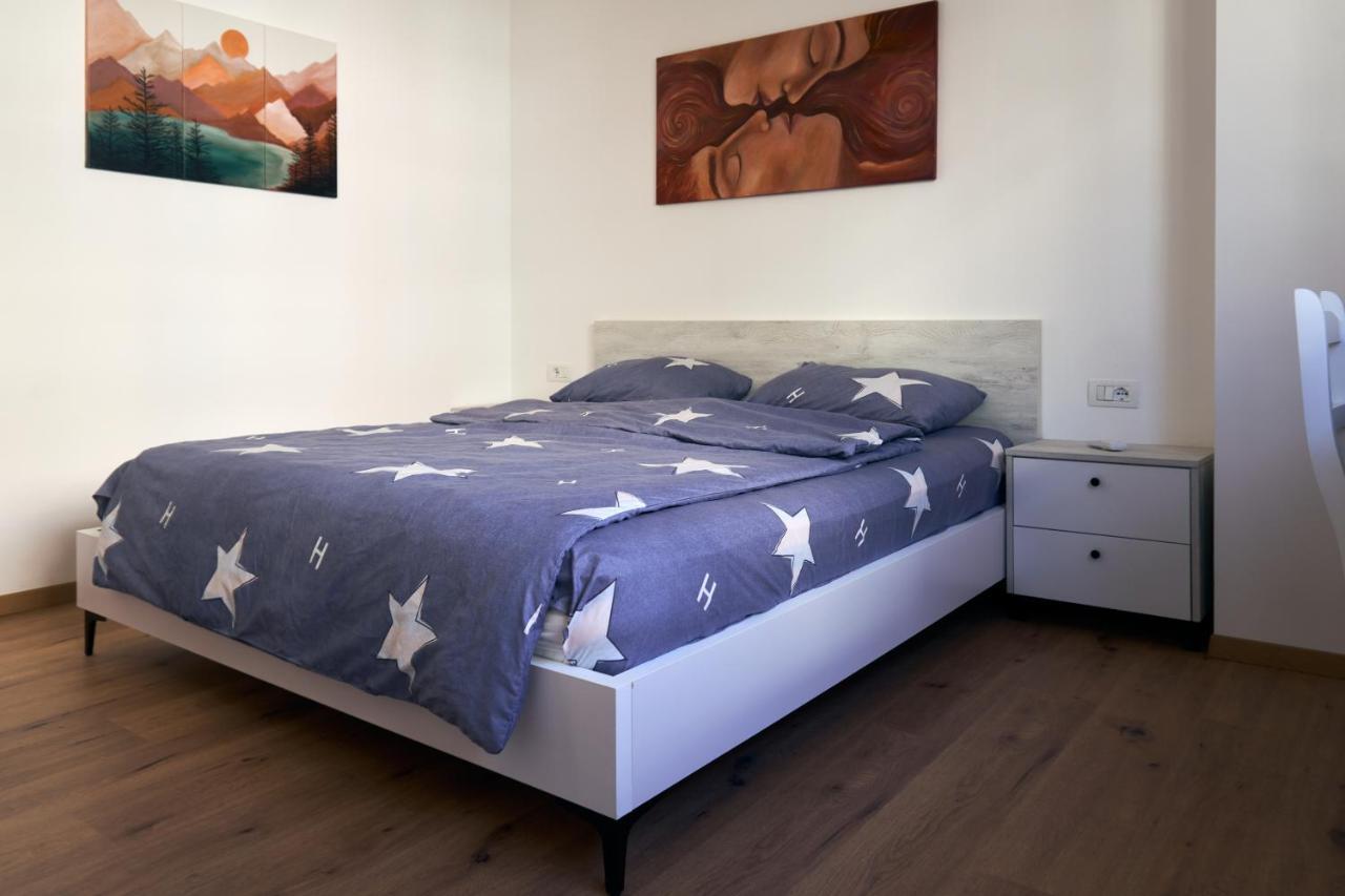 Central Beach Apartment Саранда Экстерьер фото