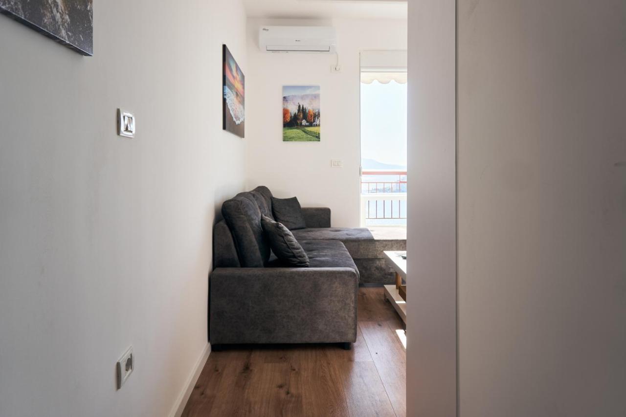 Central Beach Apartment Саранда Экстерьер фото