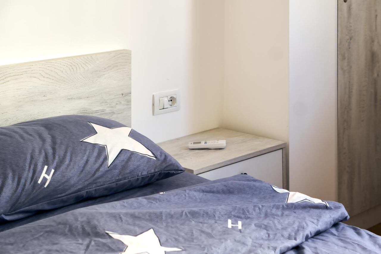 Central Beach Apartment Саранда Экстерьер фото