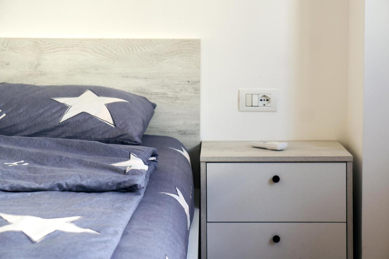 Central Beach Apartment Саранда Экстерьер фото