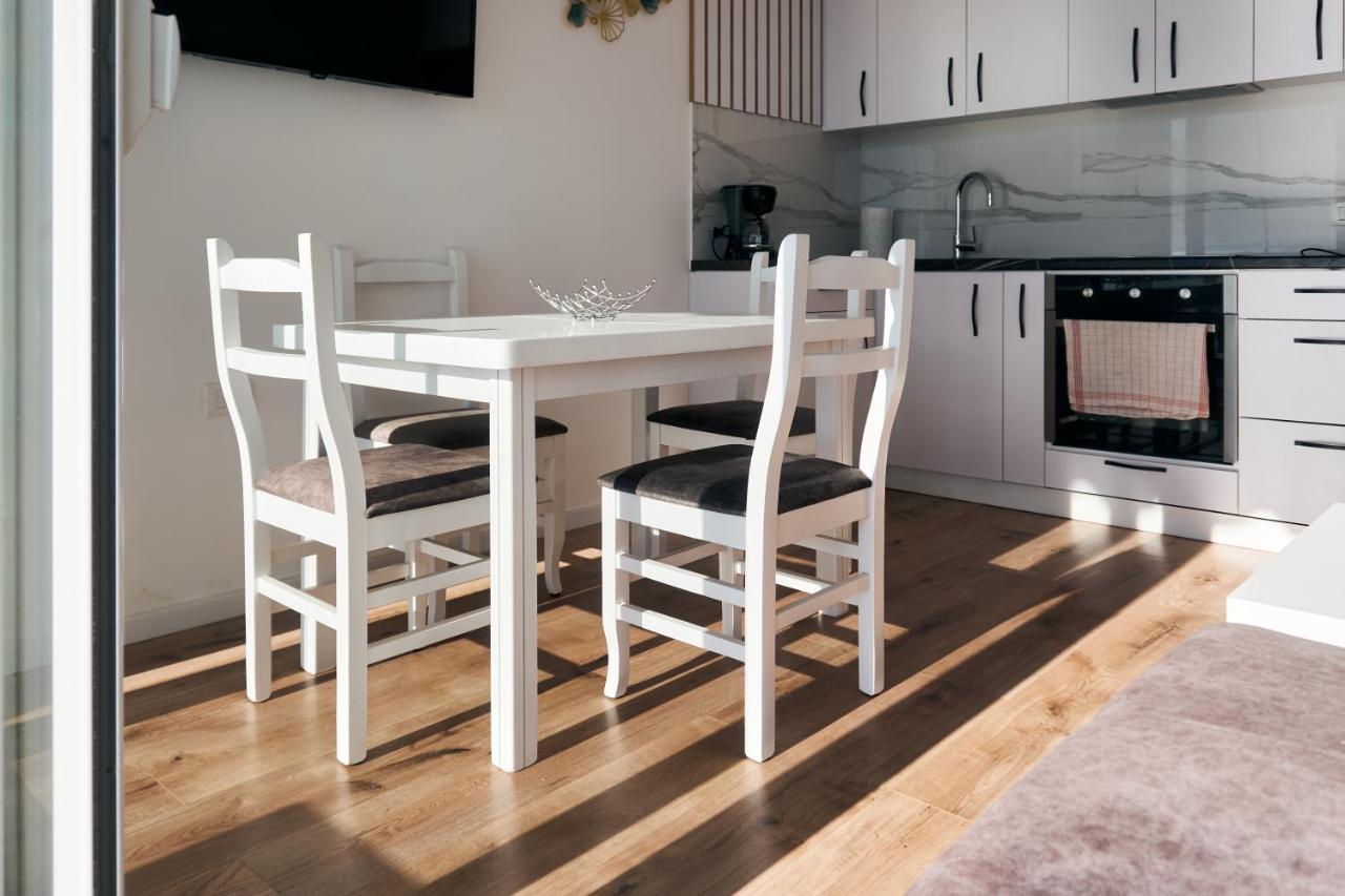 Central Beach Apartment Саранда Экстерьер фото